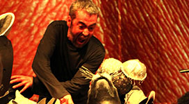 272x150_0018_O-homem-Vermelho_foto-Renato-Mangolim-(3)